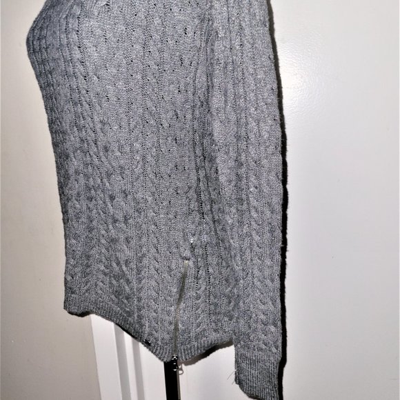 Classic Gray Cable Knit with Side Zip Detail - XS - Picture 2 of 2